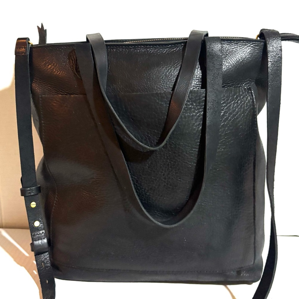 Madewell Elegant Black Leather Tote Bag - Picture 2 of 11